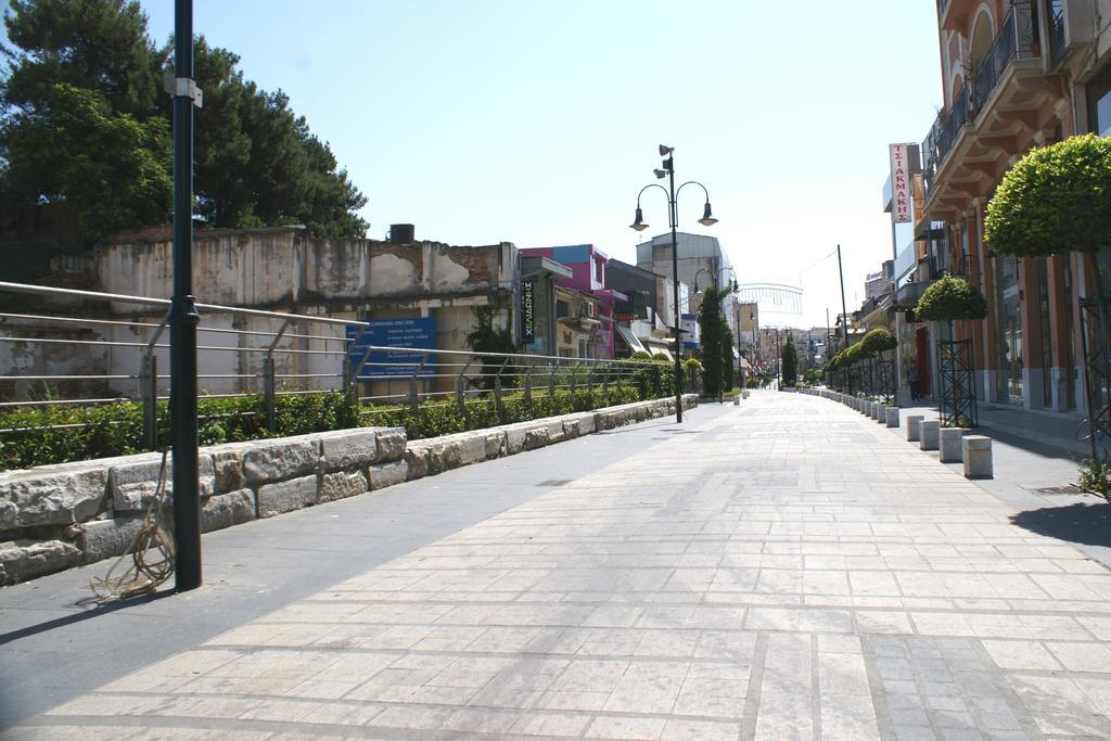 Hotel Park Larissa Extérieur photo
