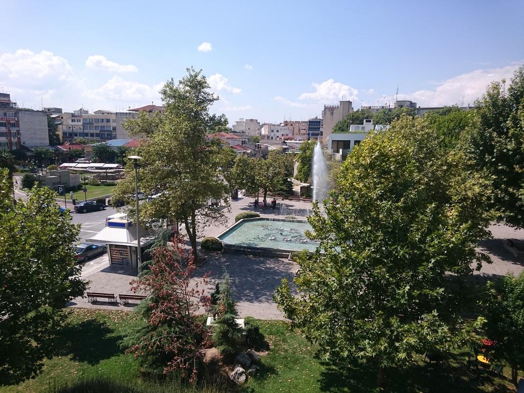 Hotel Park Larissa Extérieur photo