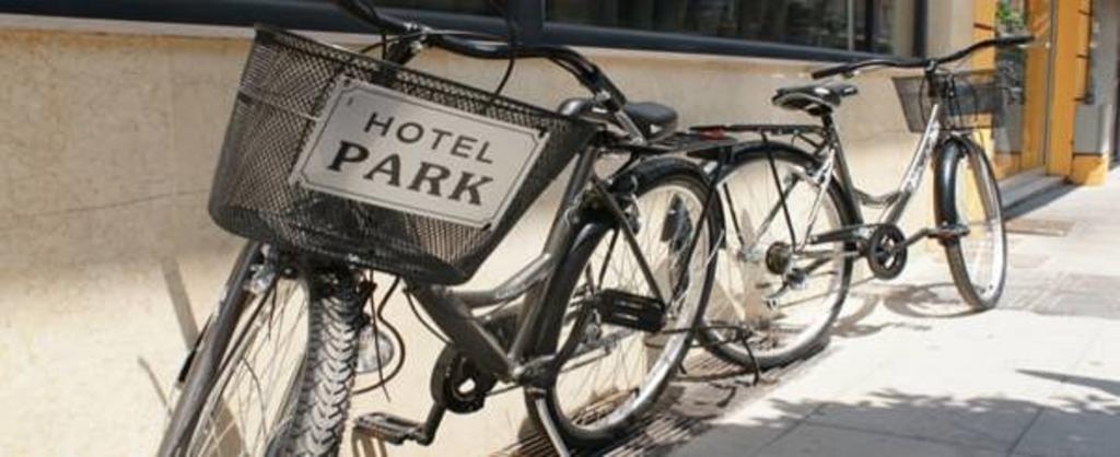Hotel Park Larissa Extérieur photo