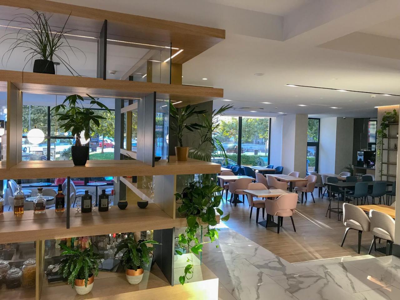 Hotel Park Larissa Extérieur photo